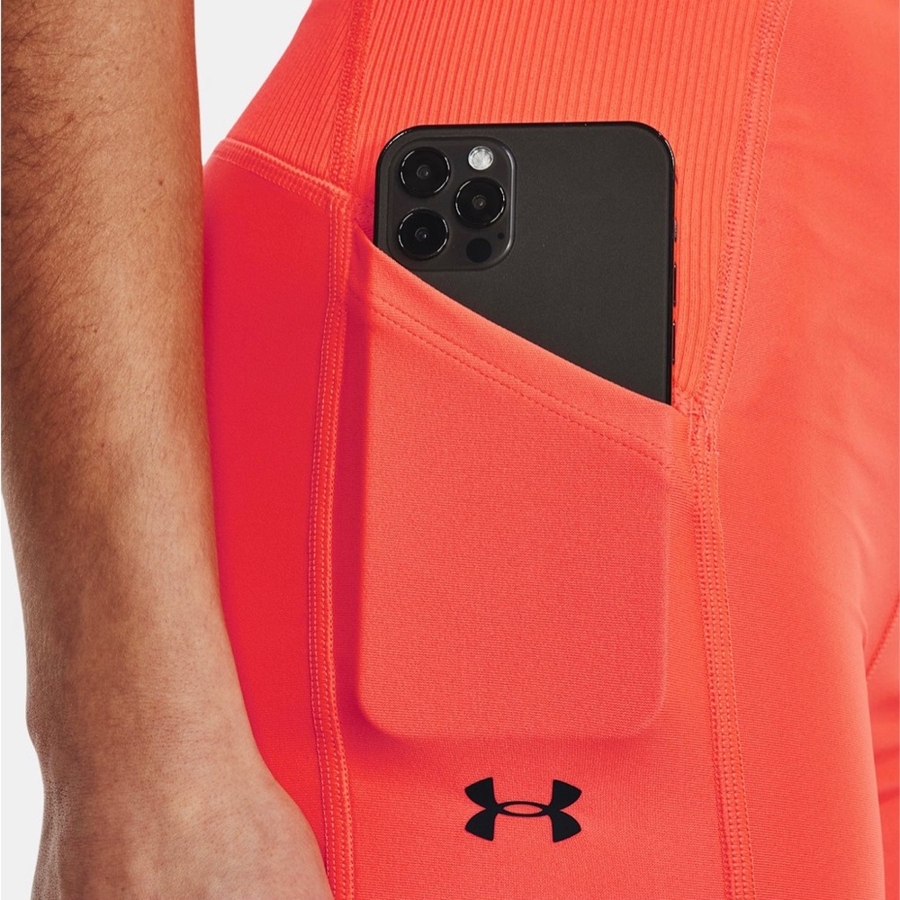 Under Armour Midrise Shortys